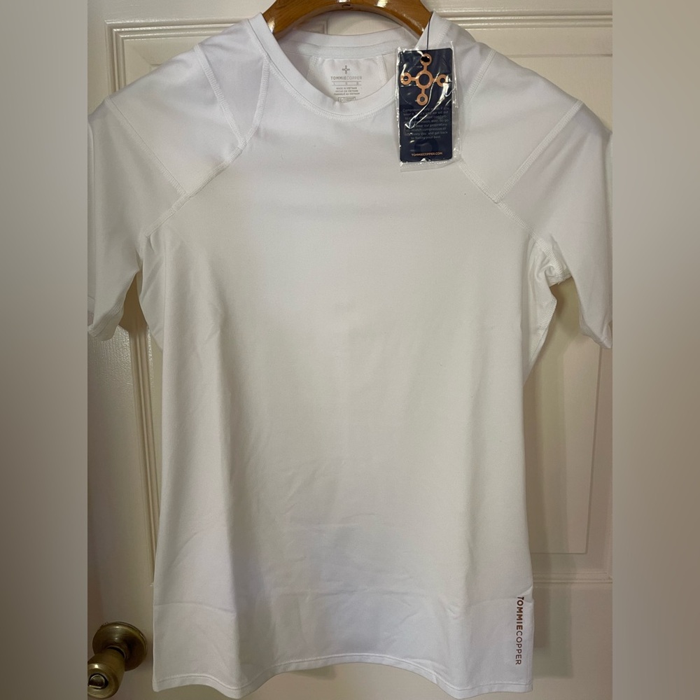 TOMMIE COPPER men’s shoulder support shirt SIZE Large NEW Tags